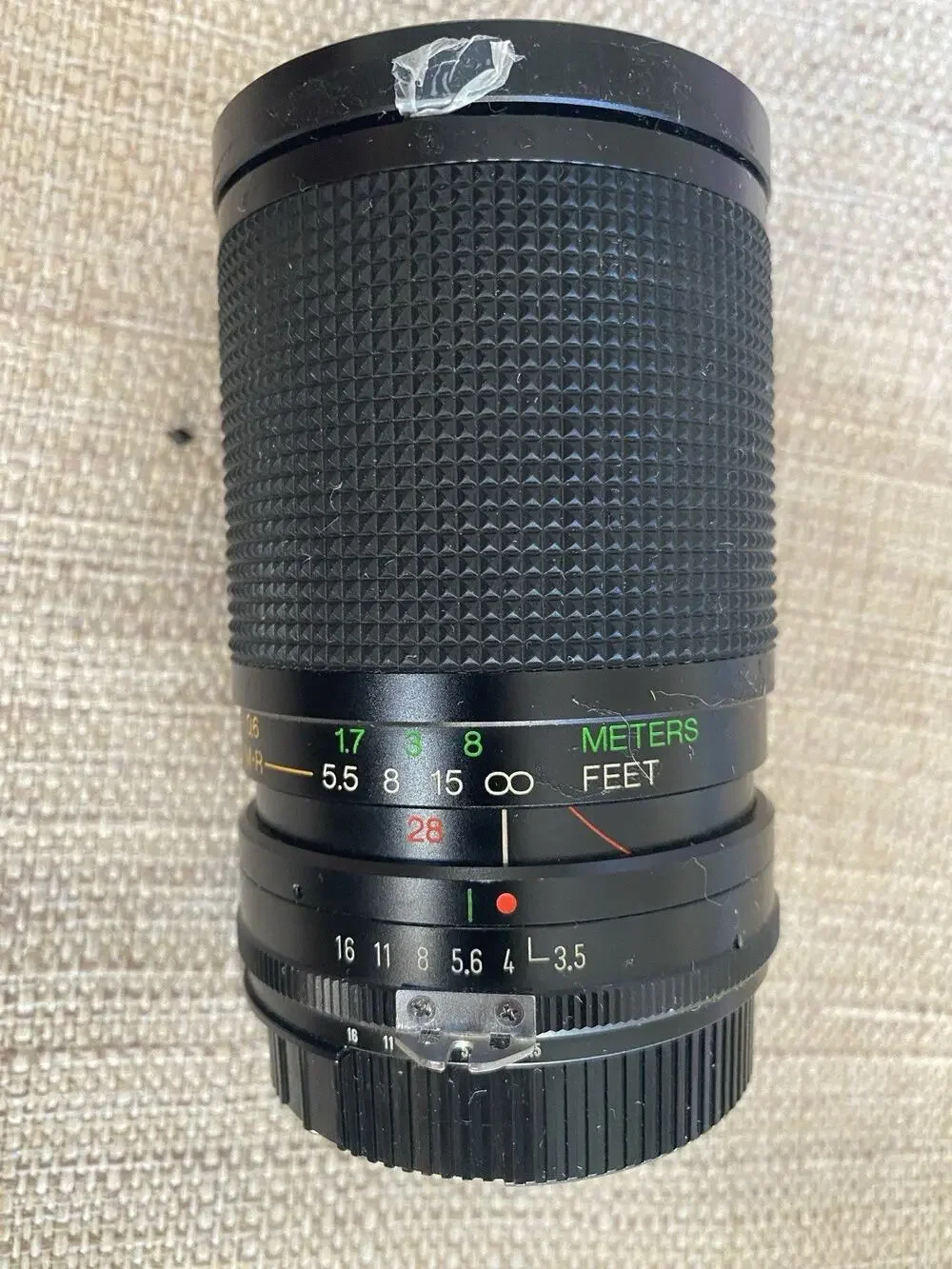Tamron 28-85mm f/3.5-4.5 MC Macro Focusing Zoom Lens (Canon FD Mount)